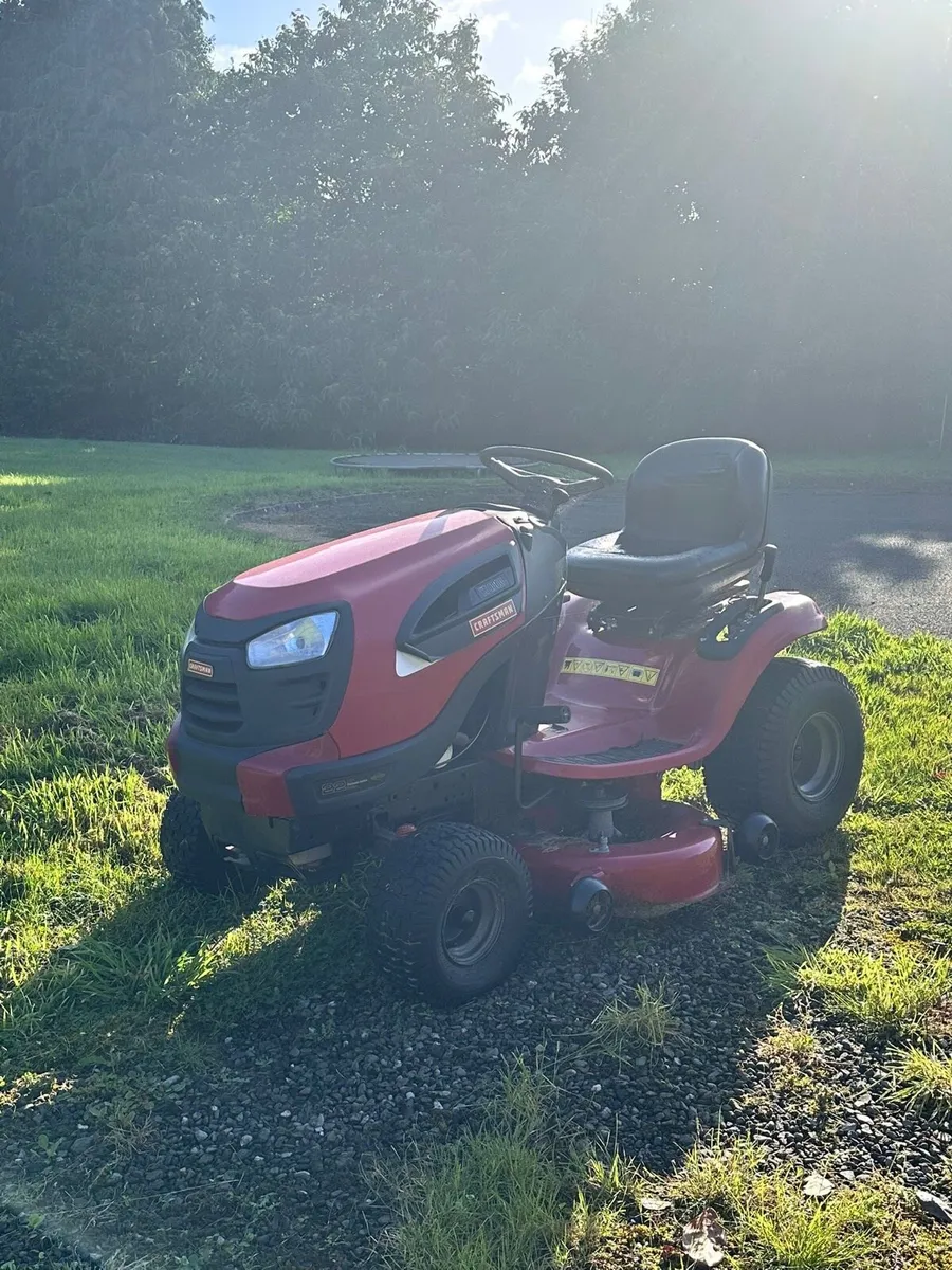 Ride-on lawnmower - Image 2