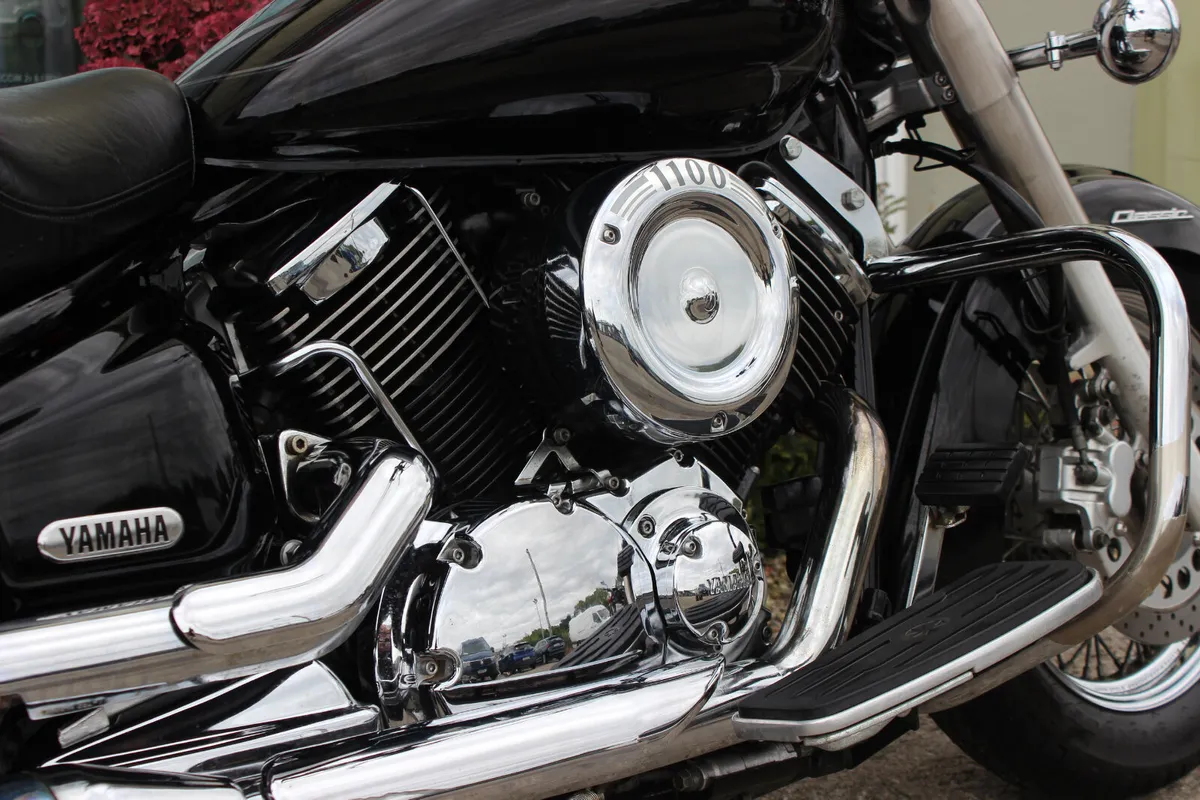 YAMAHA XVS 1100 Dragstar - Image 4