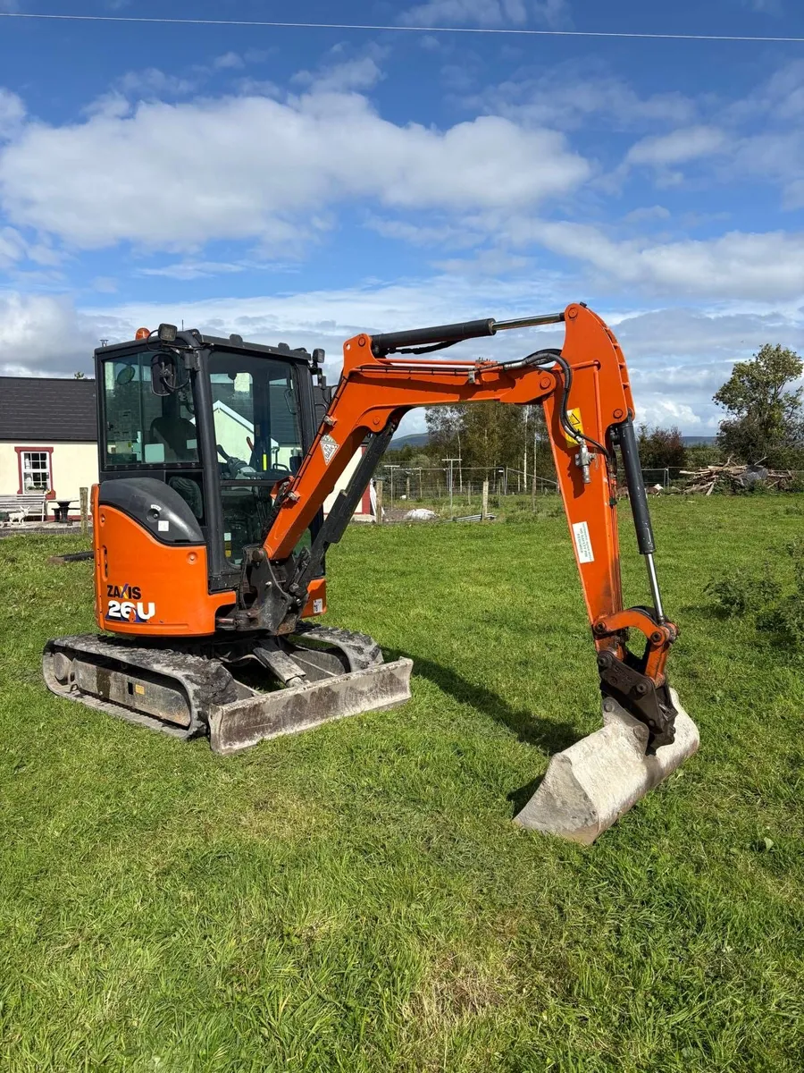 Hitachi 26U - Image 1