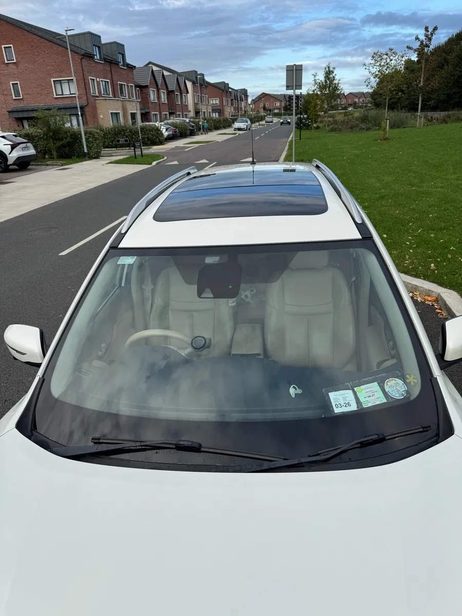 Nissan Xtrail Top spec - Image 4