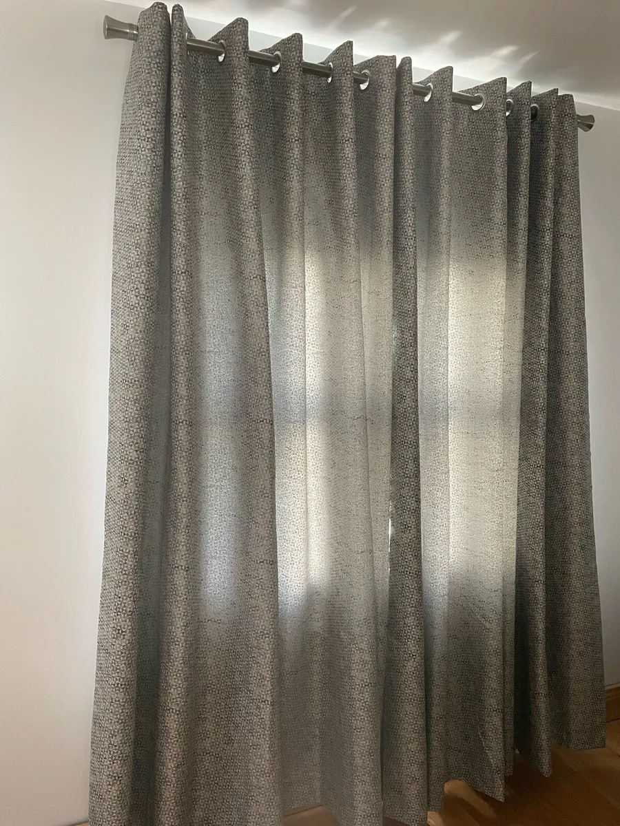 Curtains - Image 1
