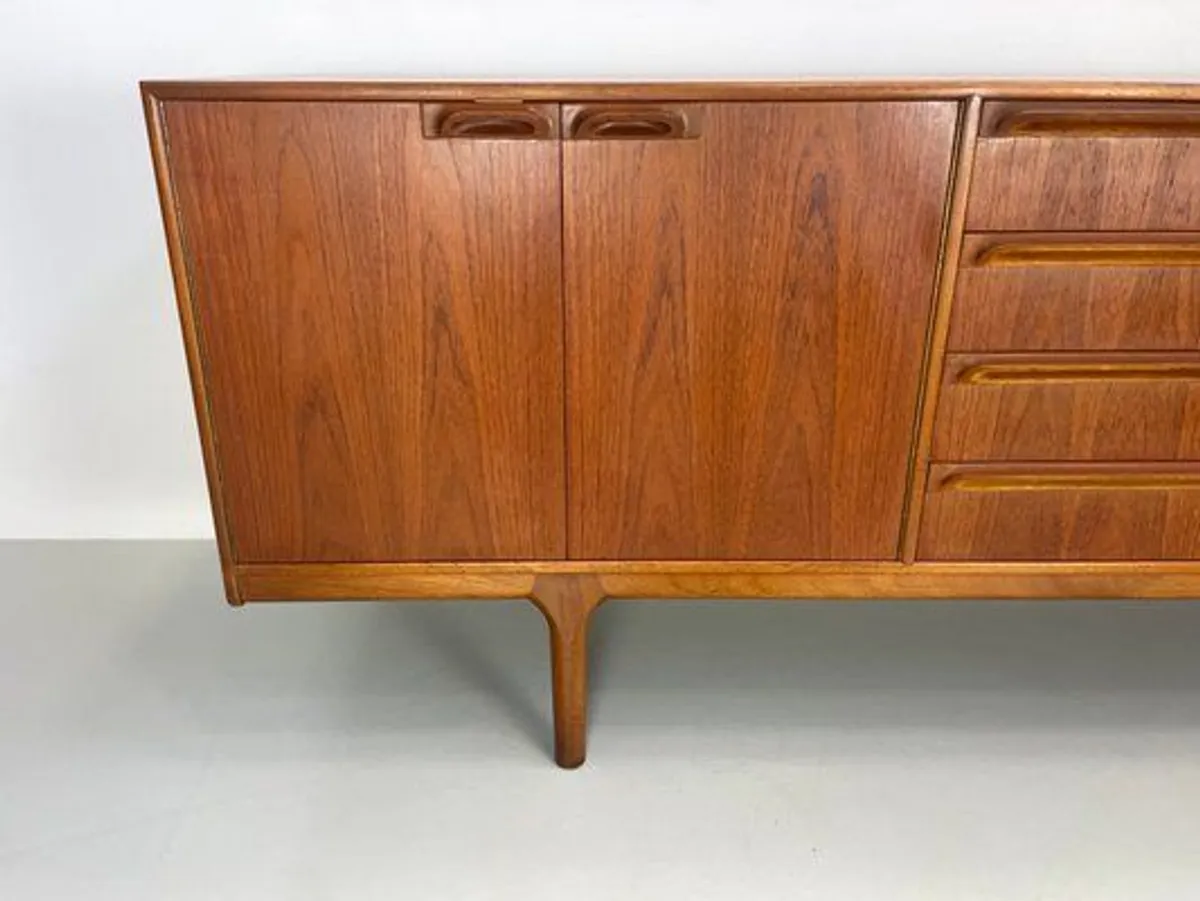 Vintage McIntosh sideboard - Image 1