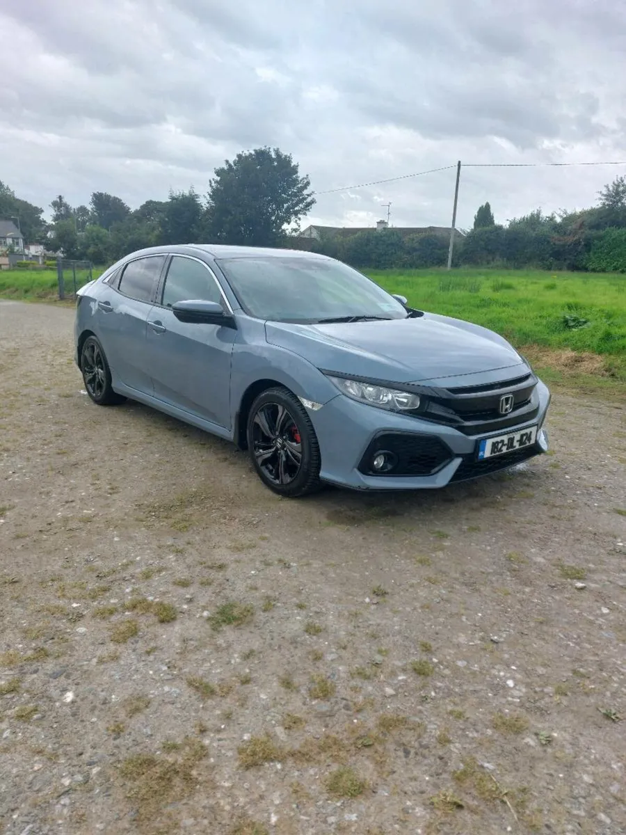 Car - Image 3