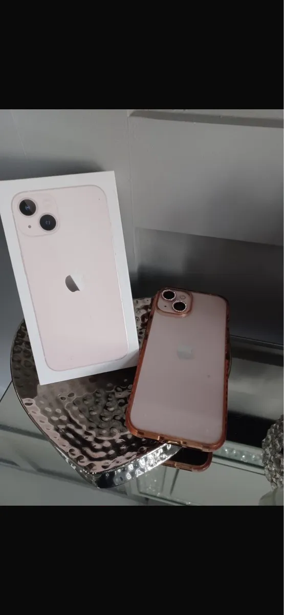 iPhone 13 pink - Image 4