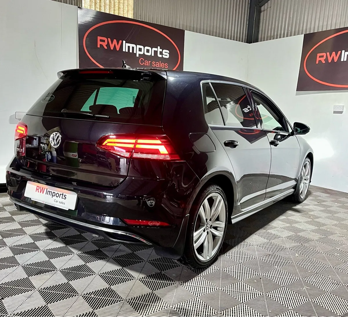 Volkswagen Golf Nct 6/2027 - Image 2
