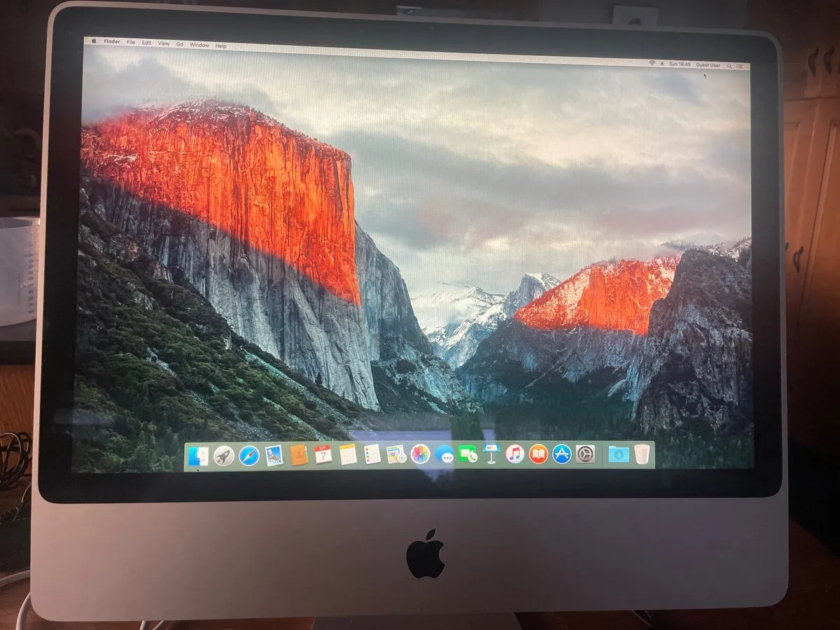 iMac 24 inch, Mid-2007 - Image 1