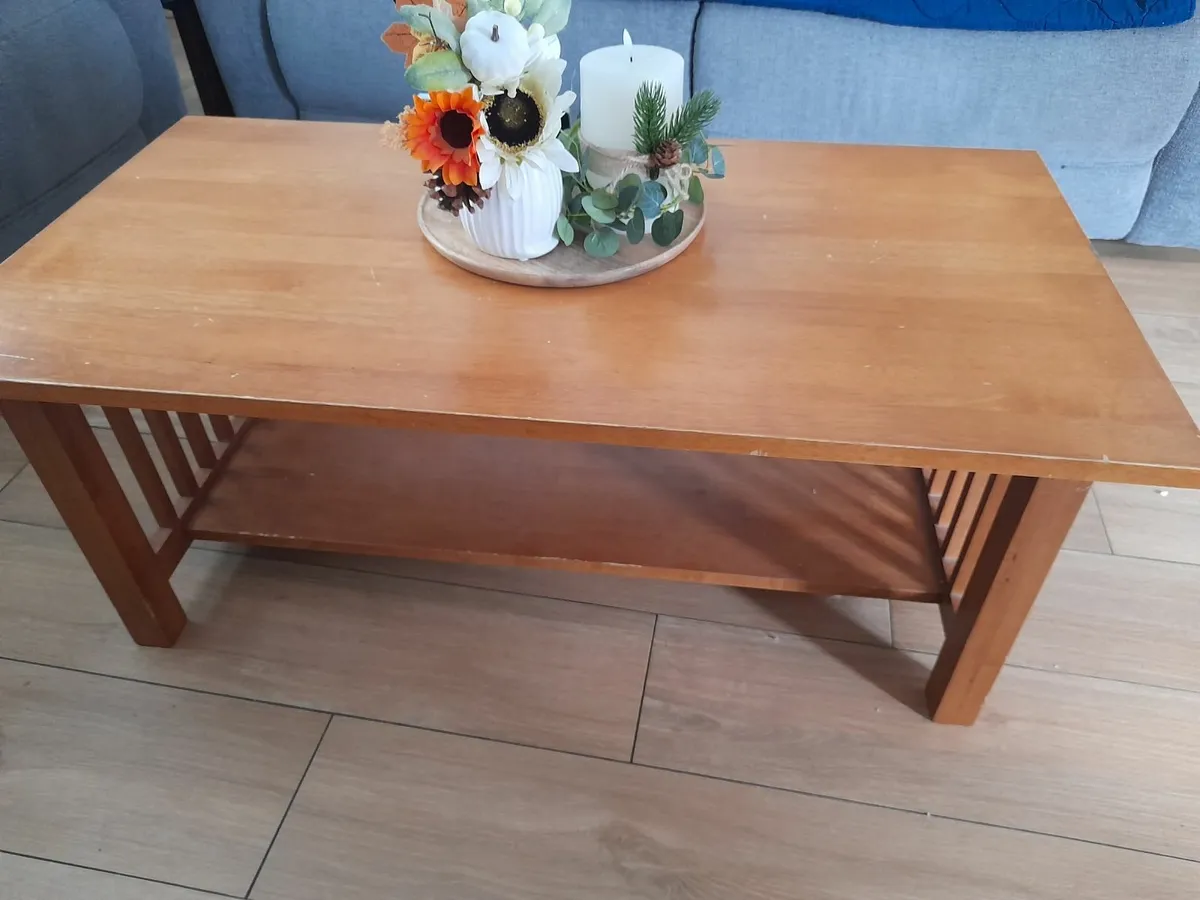 Variety of furniture - Image 4