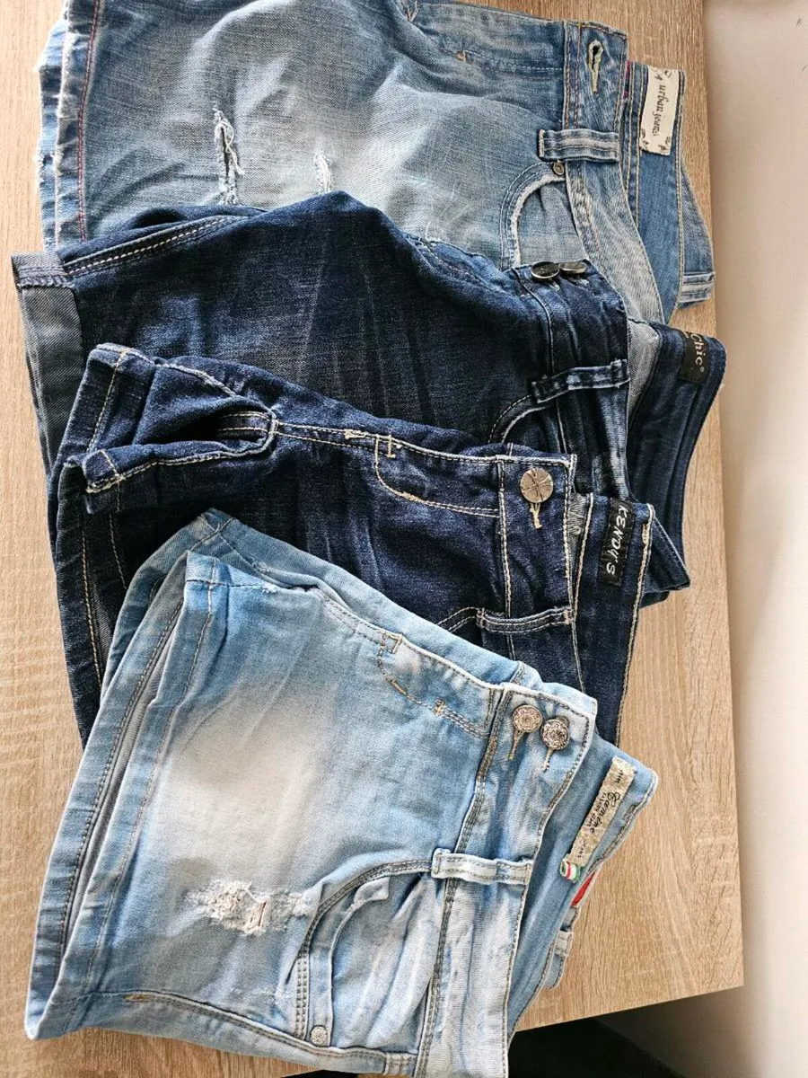 Clothes - Image 4