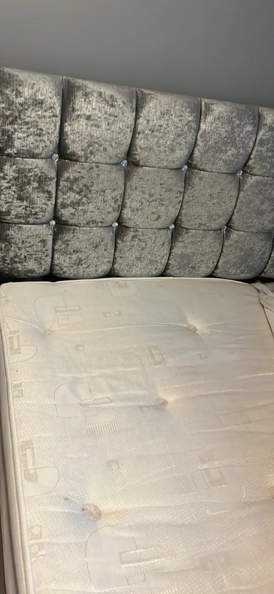 Double bed - Image 3
