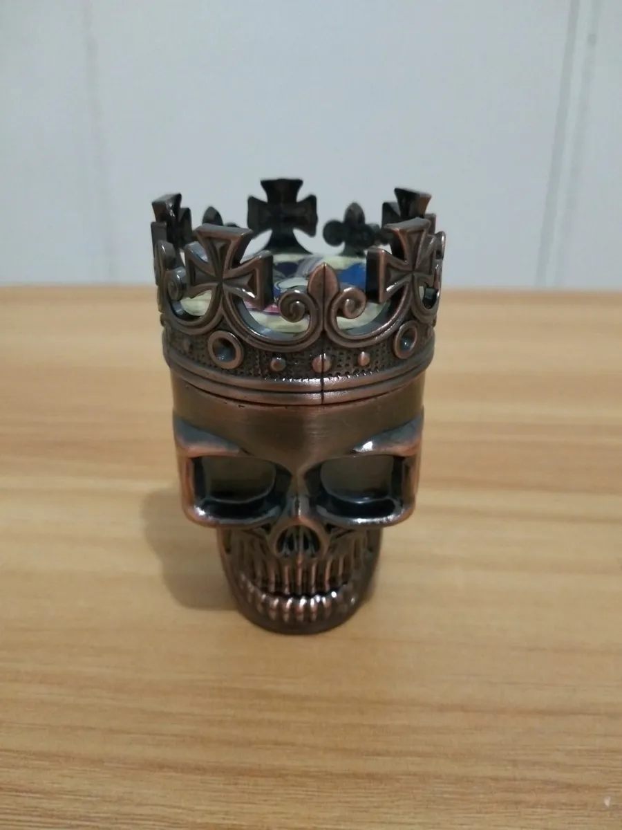 Big Herb Grinder King Skull