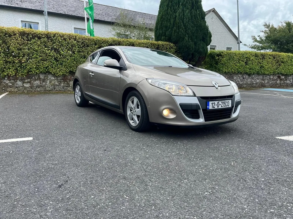 Renault Megane 2012 - Image 1