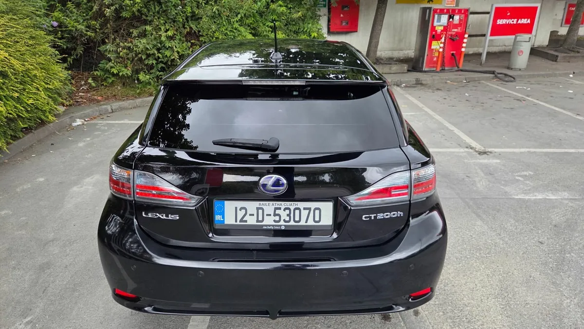 Lexus CT 2012 - Image 4