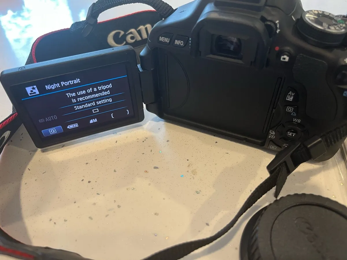 CANON EOS 600 Camera + 18 -55 lens + accessories - Image 4