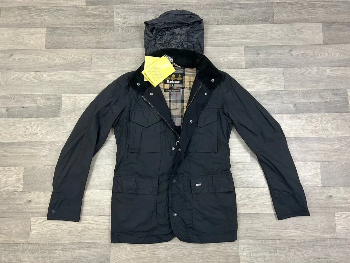 NEW Barbour Tailored Sapper Wax Jacket Mens Small - Image 1