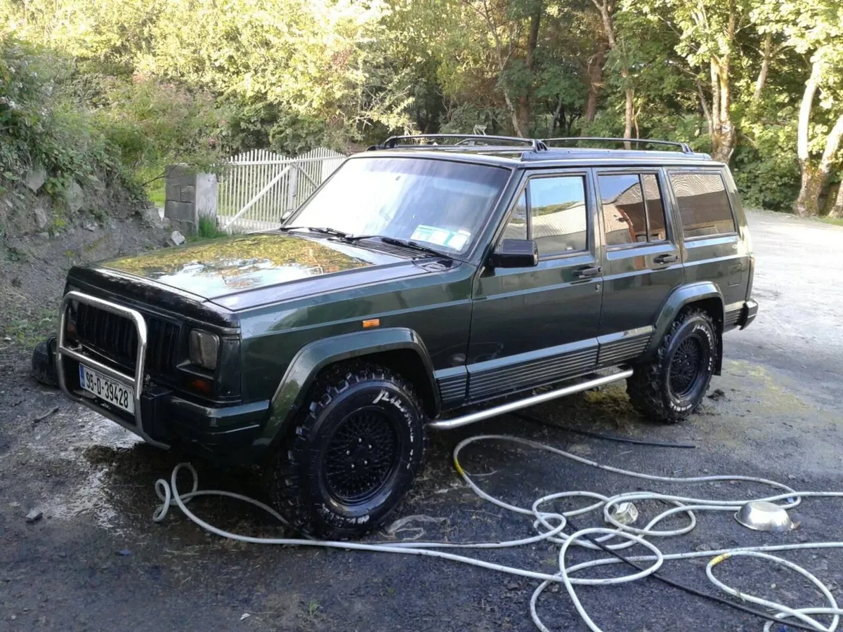 Jeep Cherokee 4.0 - Image 1