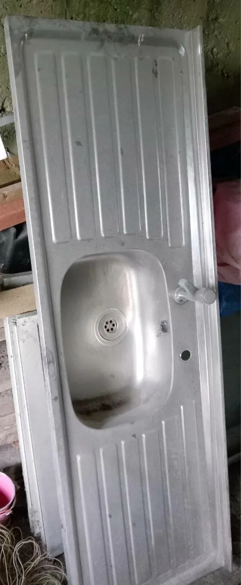 Stainless steel sink