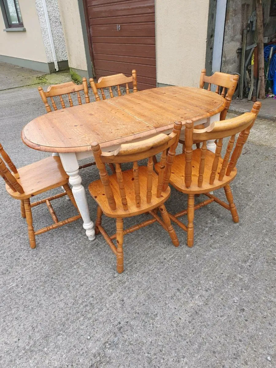 Table and 6 chairs to match - Image 1