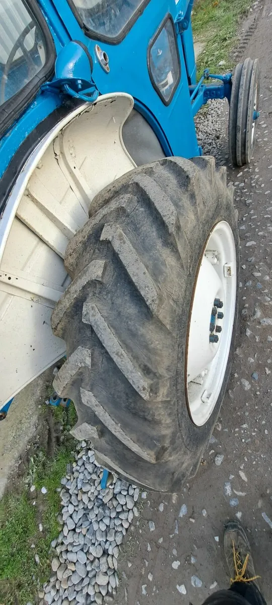 Ford Other 1977 - Image 3