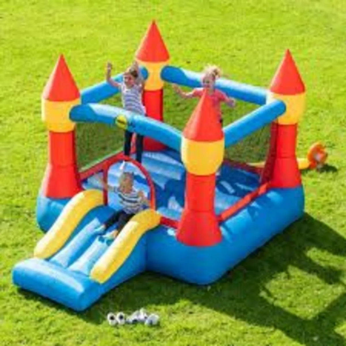 Bouncing castle with electric pump