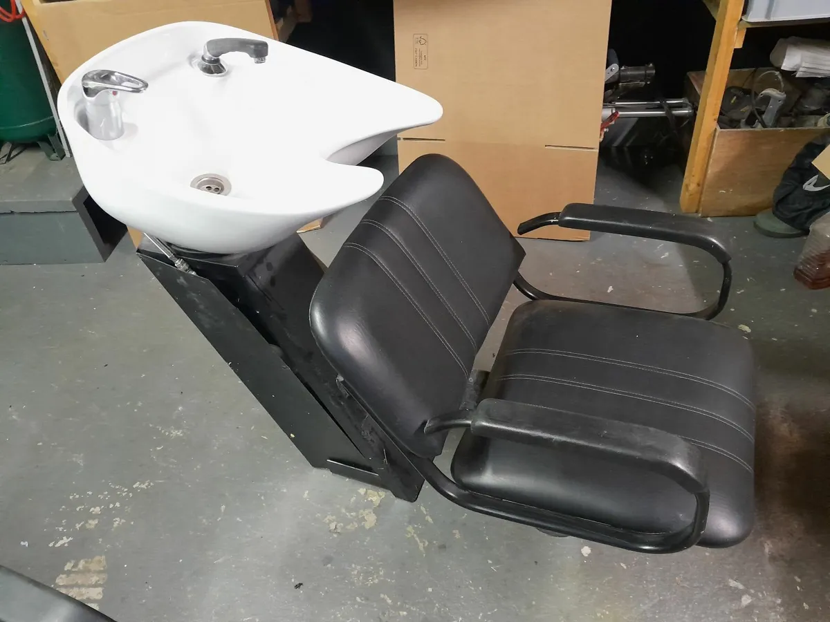 Hairdresser wash chair - Image 1