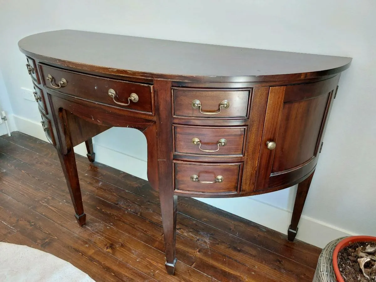 Console table - Image 1