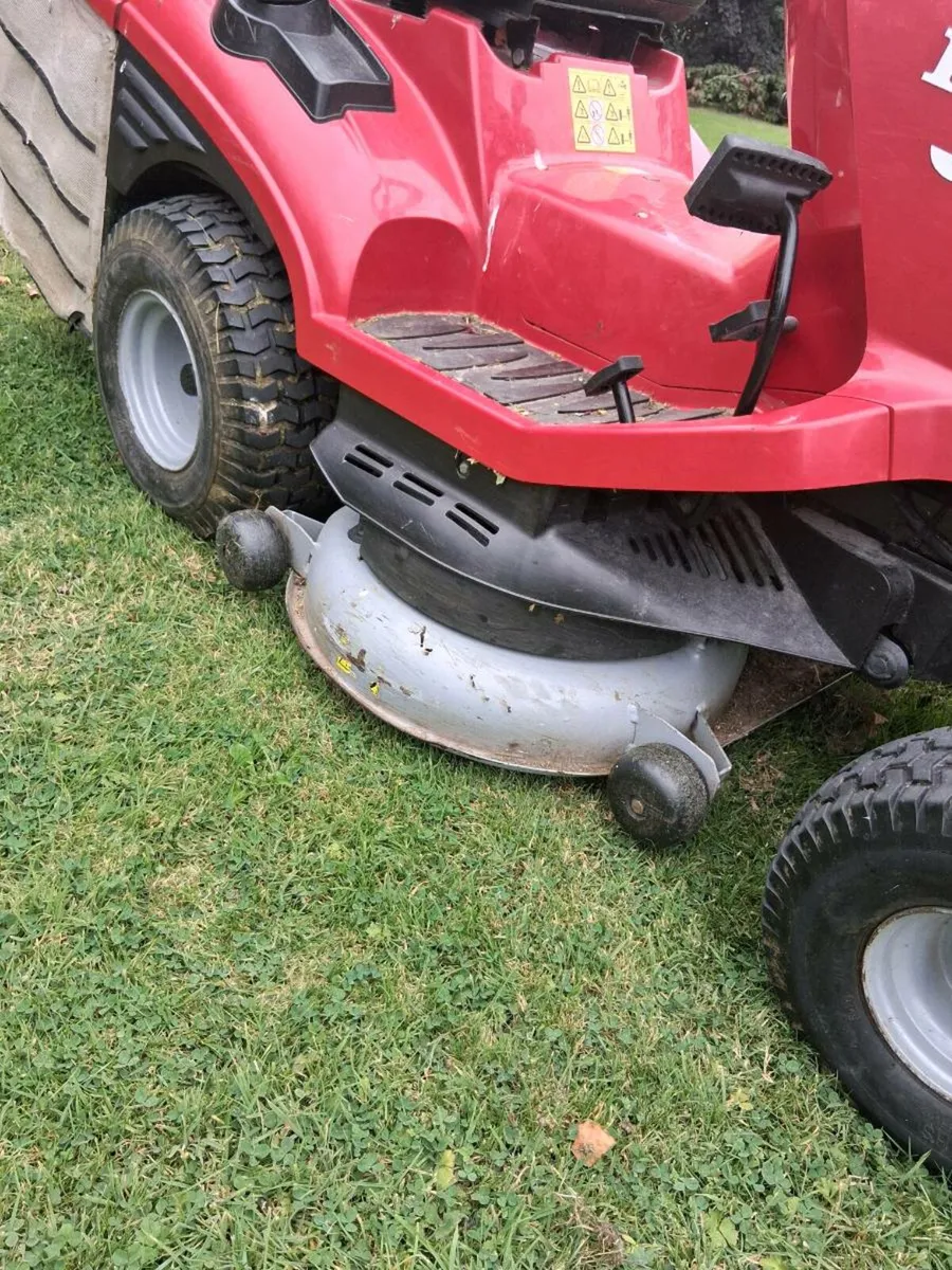 Honda2417 lawnmower - Image 3