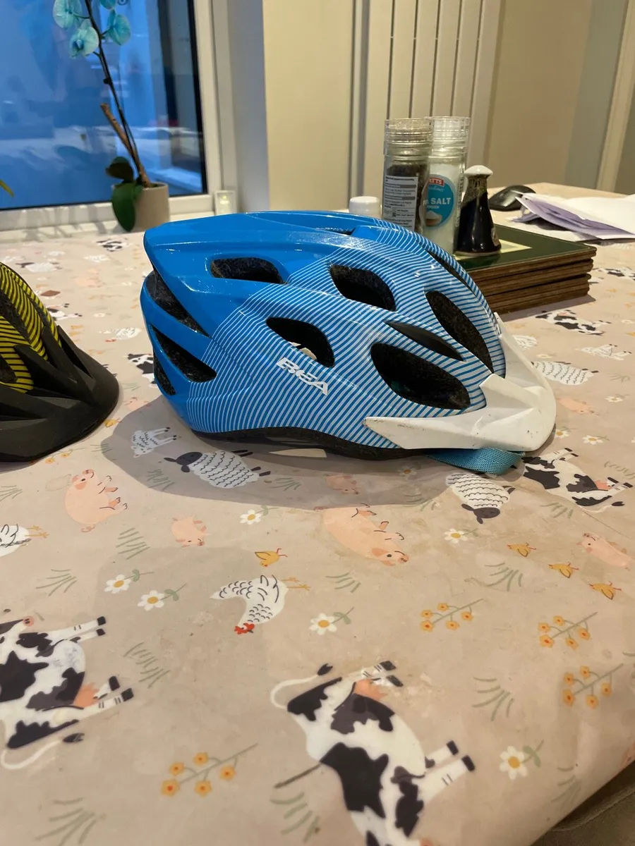 2 kids cycling helmet - Image 2