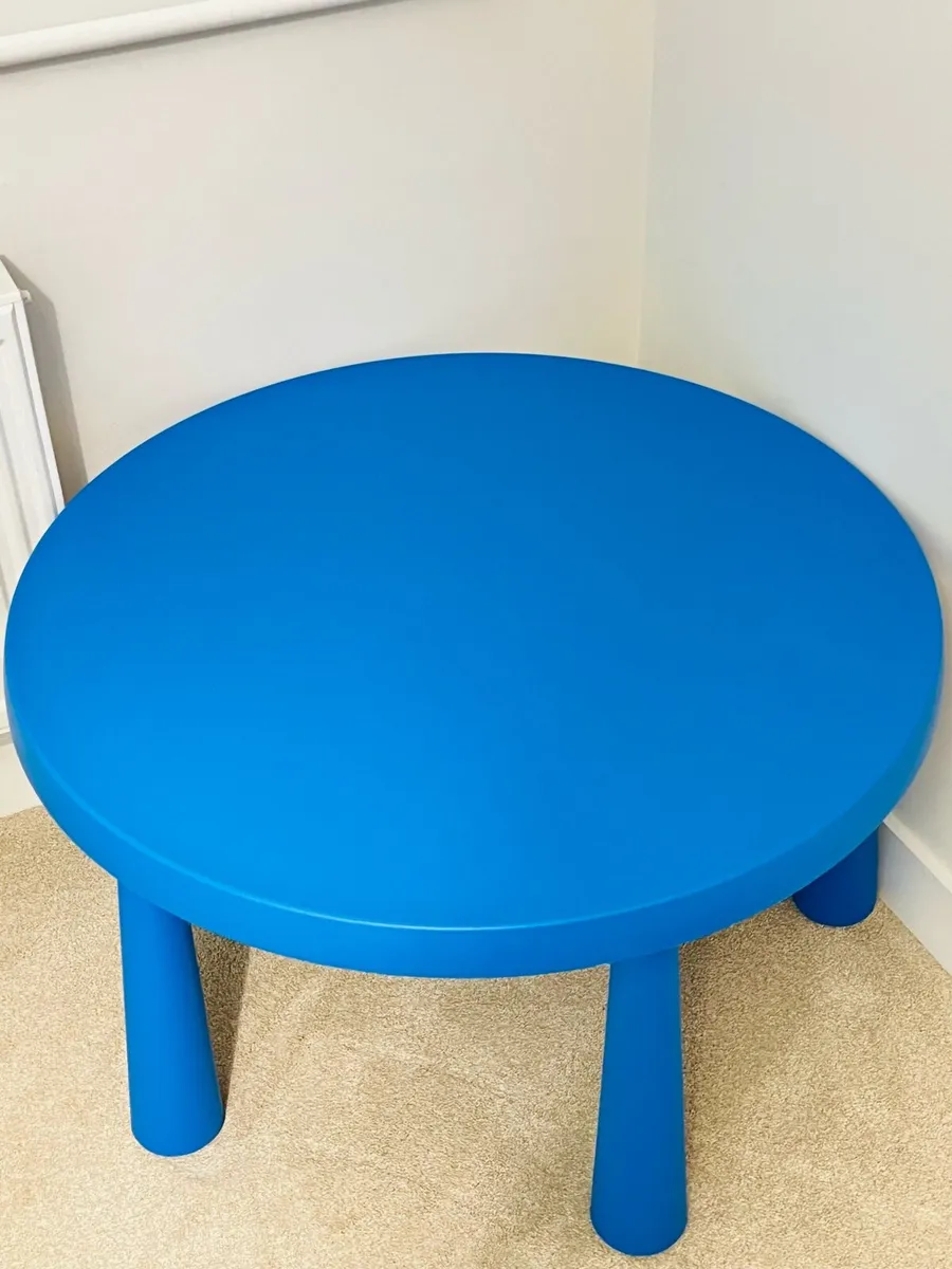 Kids Table - Image 2