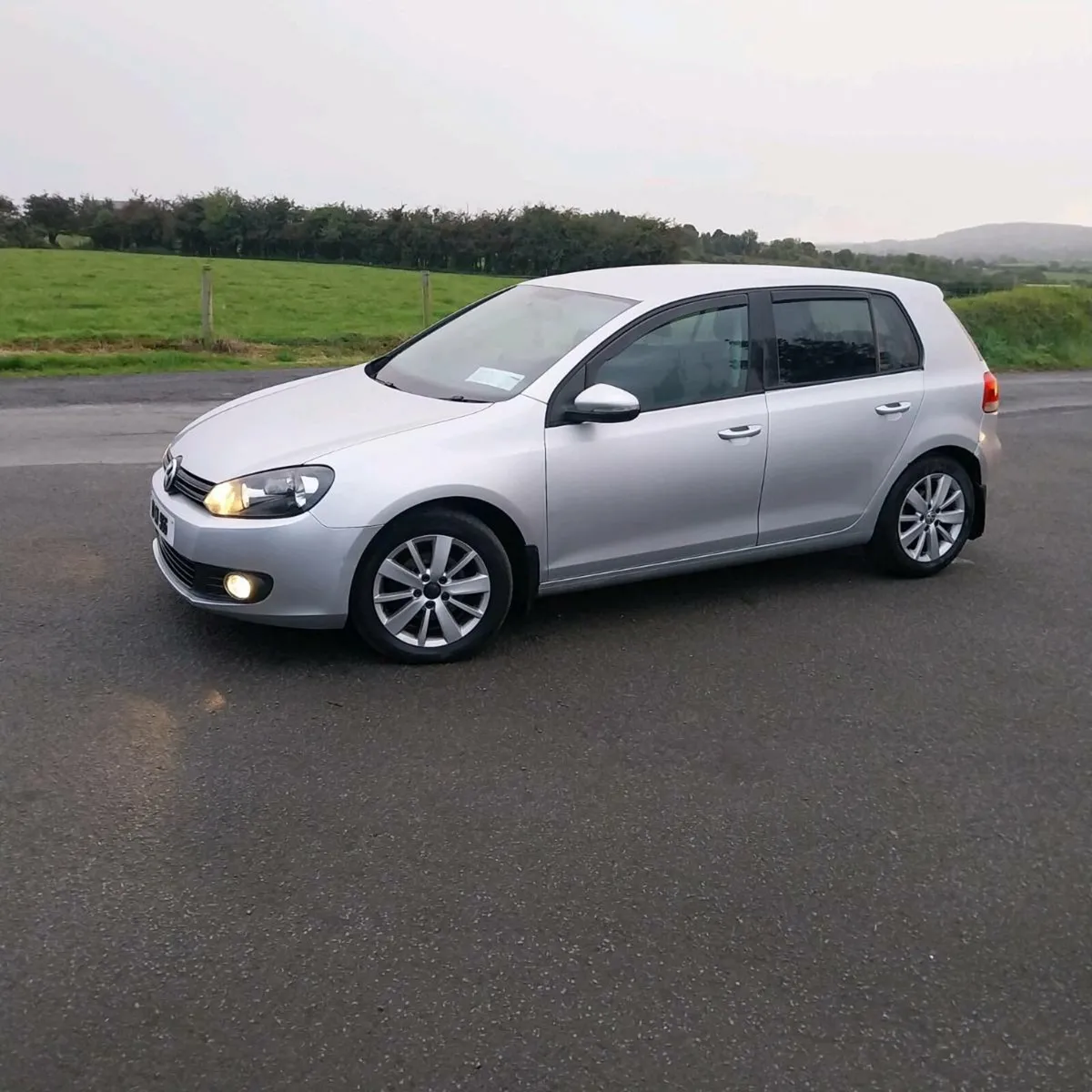 Vw golf car - Image 3