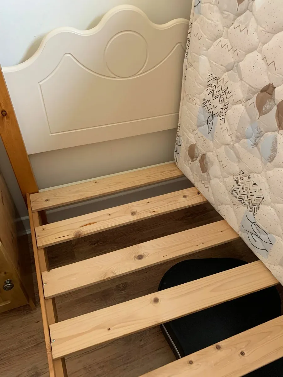Single bed for sale, never used - Image 4