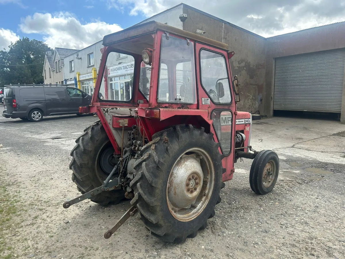 Massey Ferguson 240 - Image 3