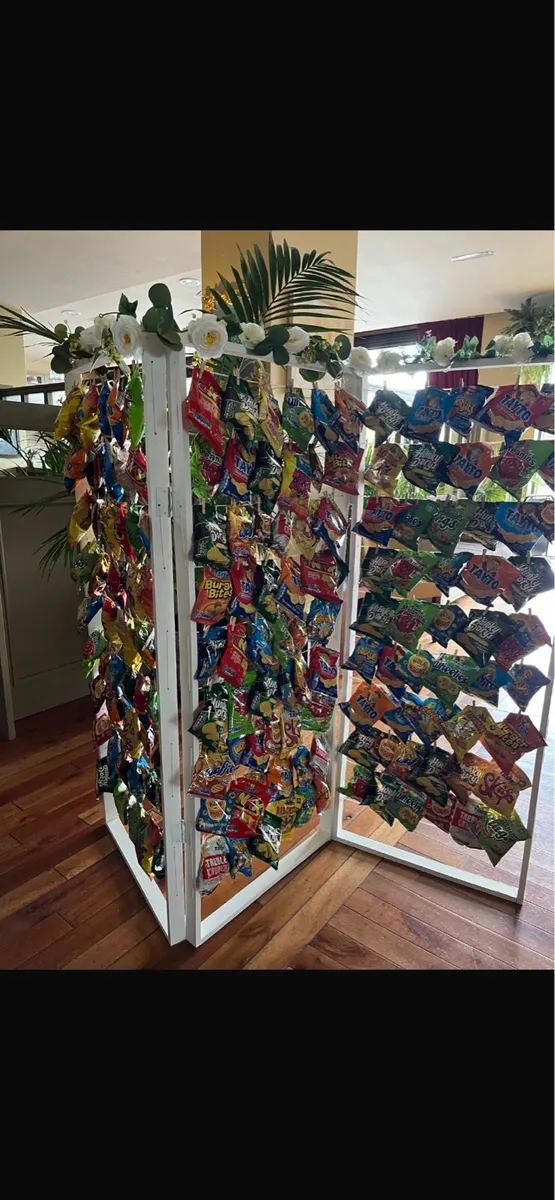 Crisp Wall