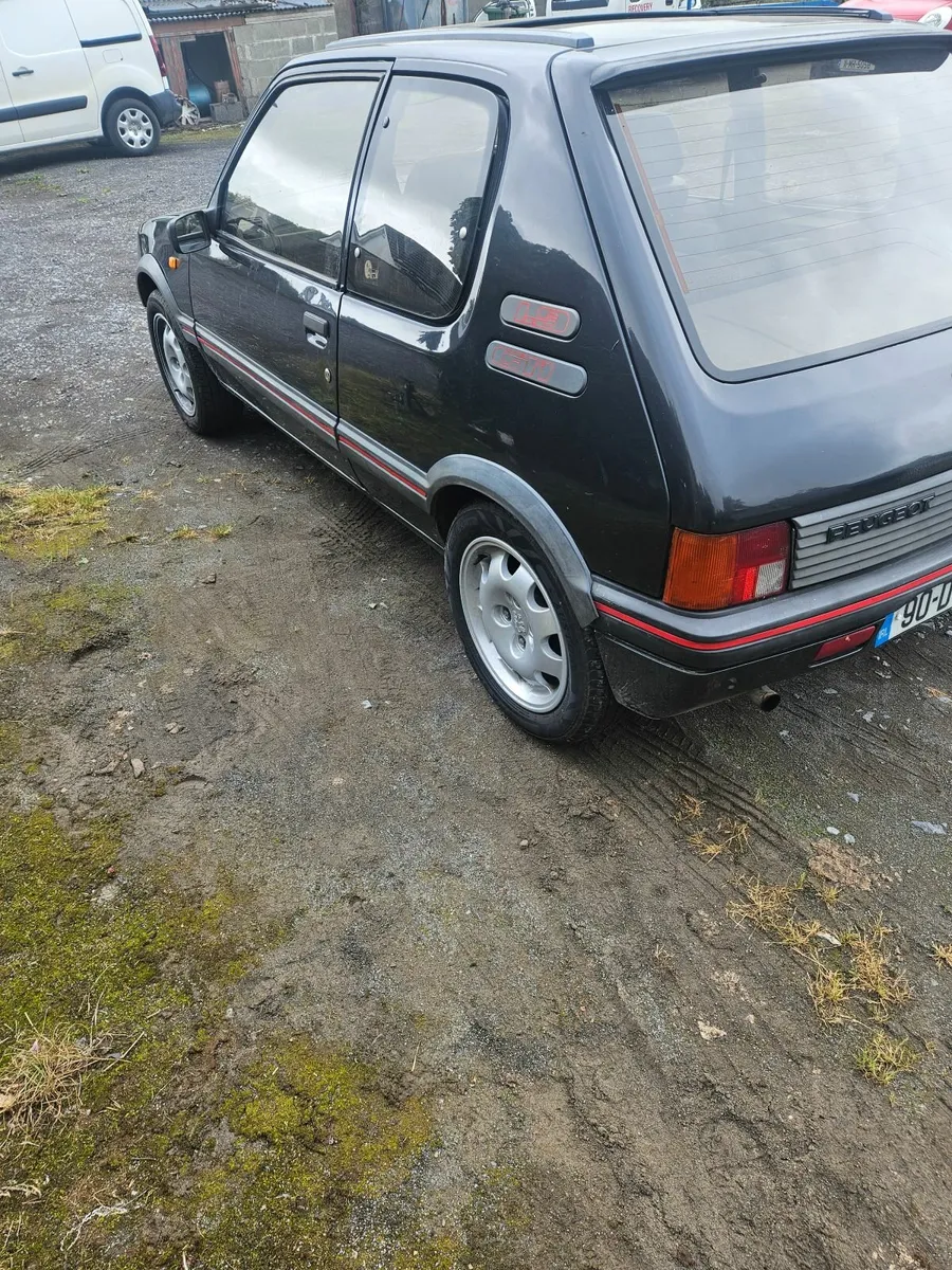 Peugeot  205    gti - Image 1