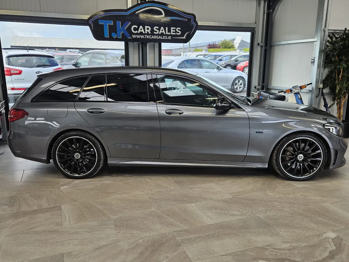 20 MERCEDES-BENZ C 300 AMG LINE ED PREMIUM - Image 2