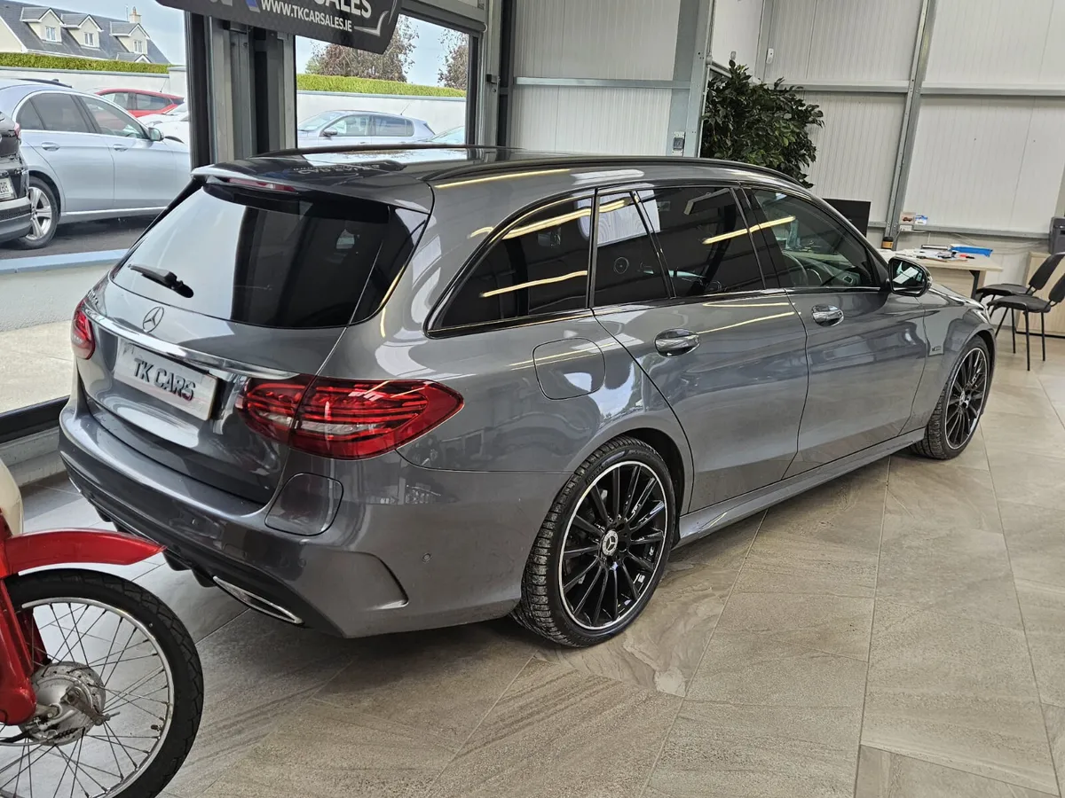 20 MERCEDES-BENZ C 300 AMG LINE ED PREMIUM - Image 3