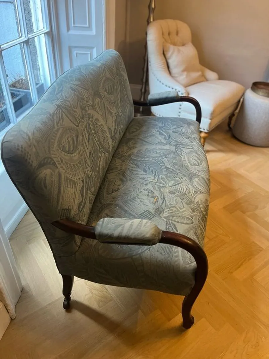 couch - Image 3
