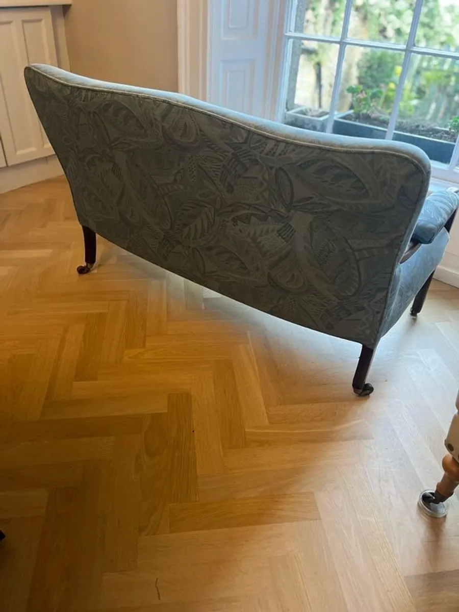 couch - Image 4