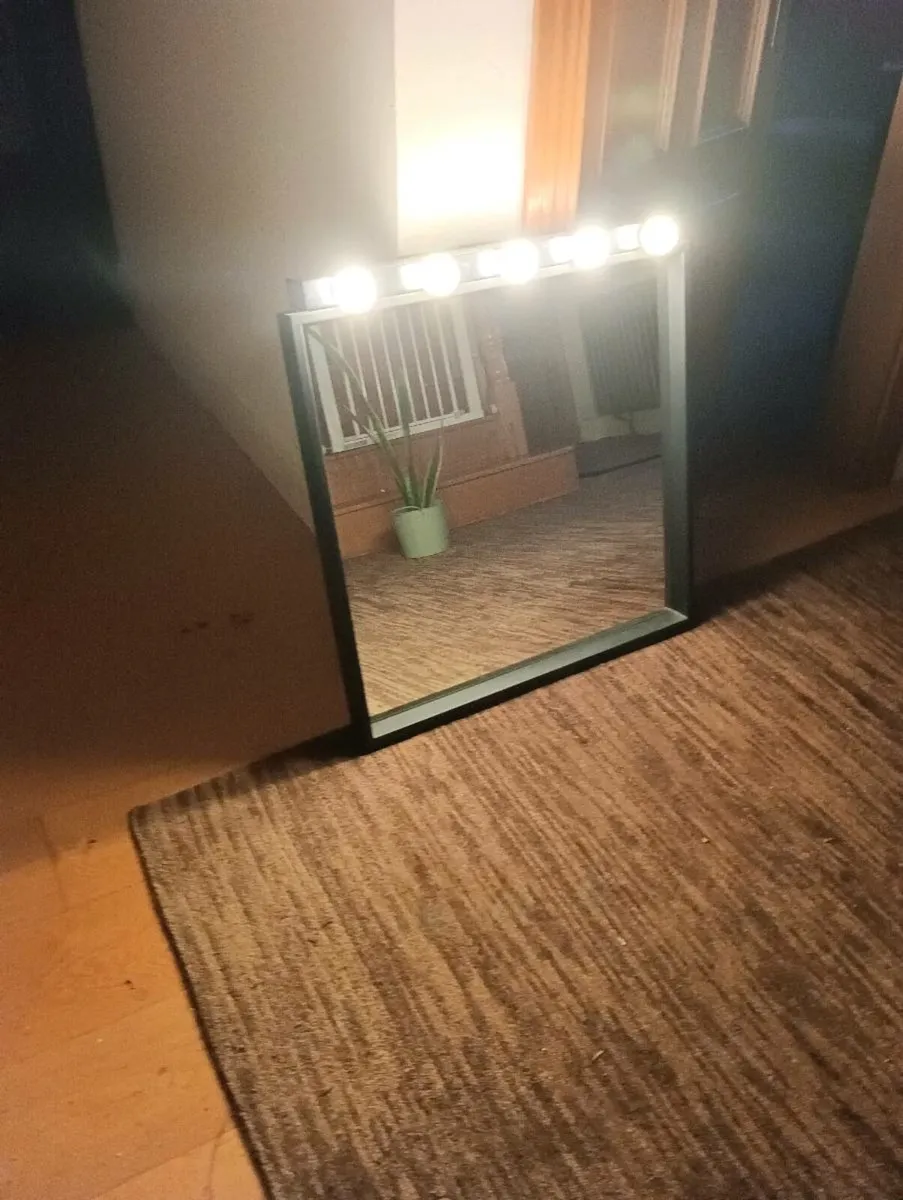 Beautiful mirror light,for those magic touches. - Image 1