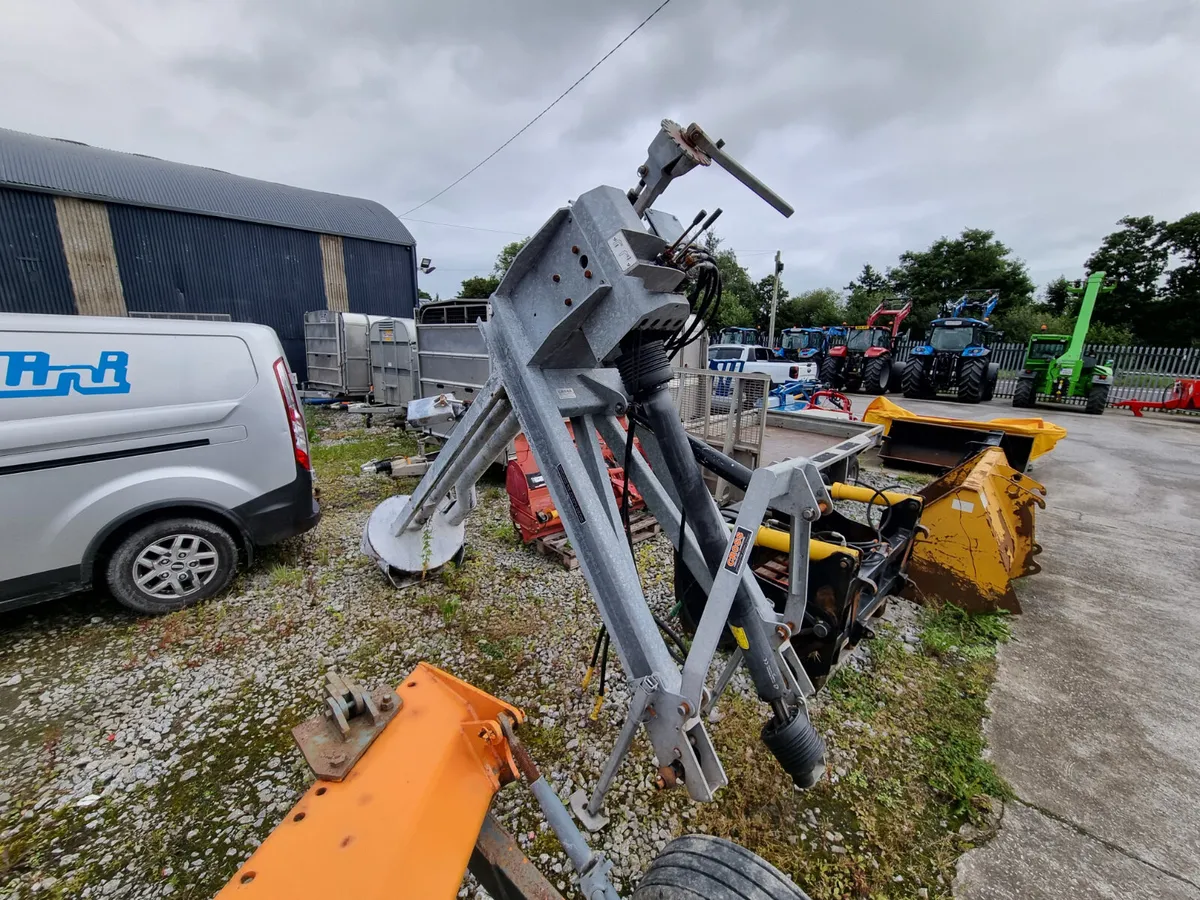 2022 Cross Agitator 8 Foot - Image 3