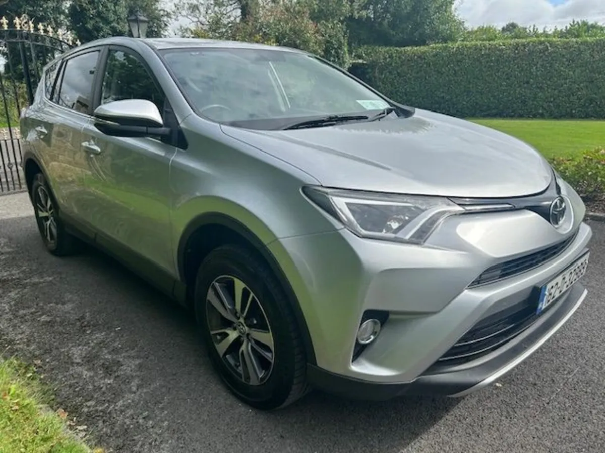 Toyota RAV4 2016 - Image 2
