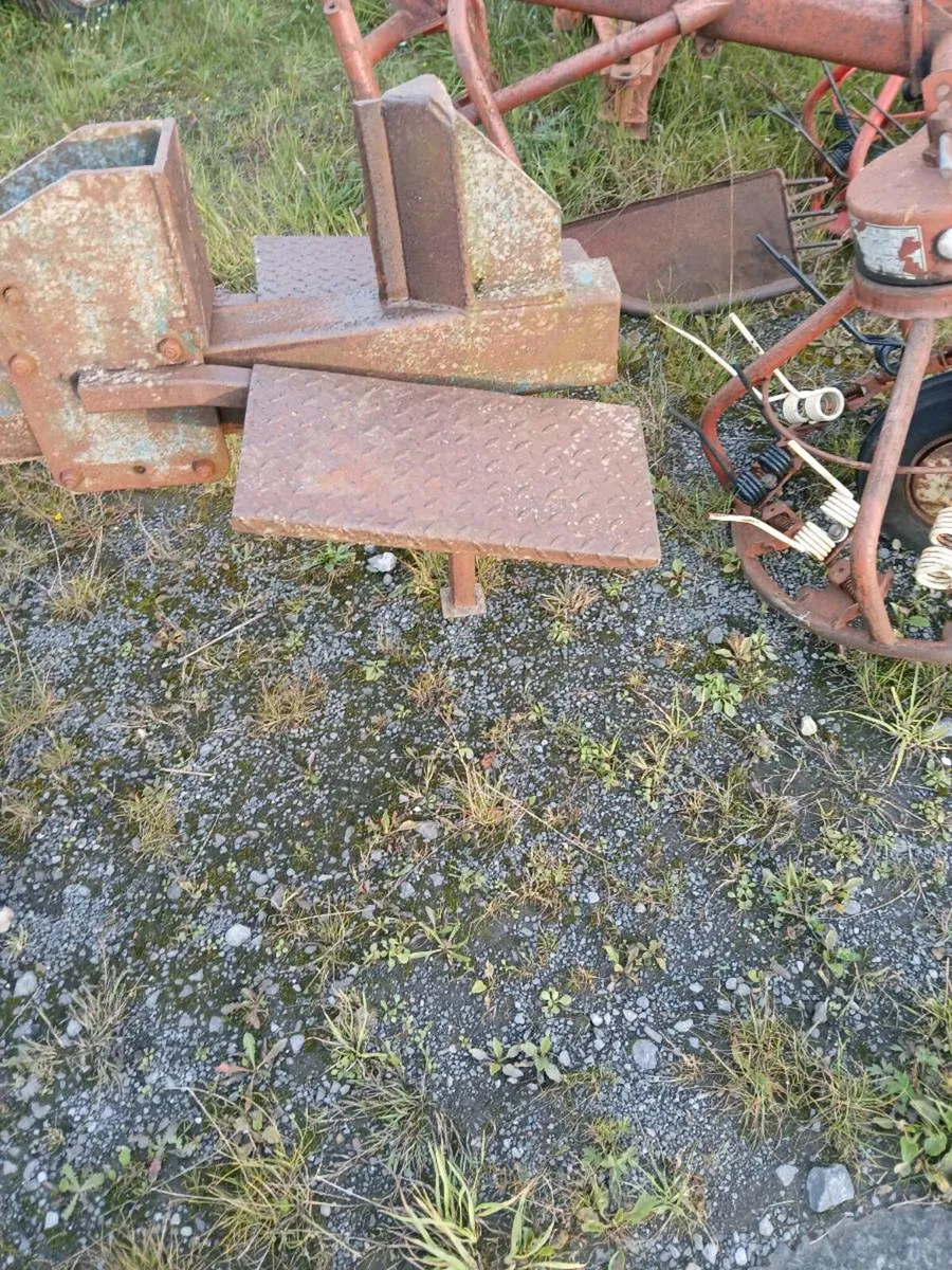 Log splitter - Image 1