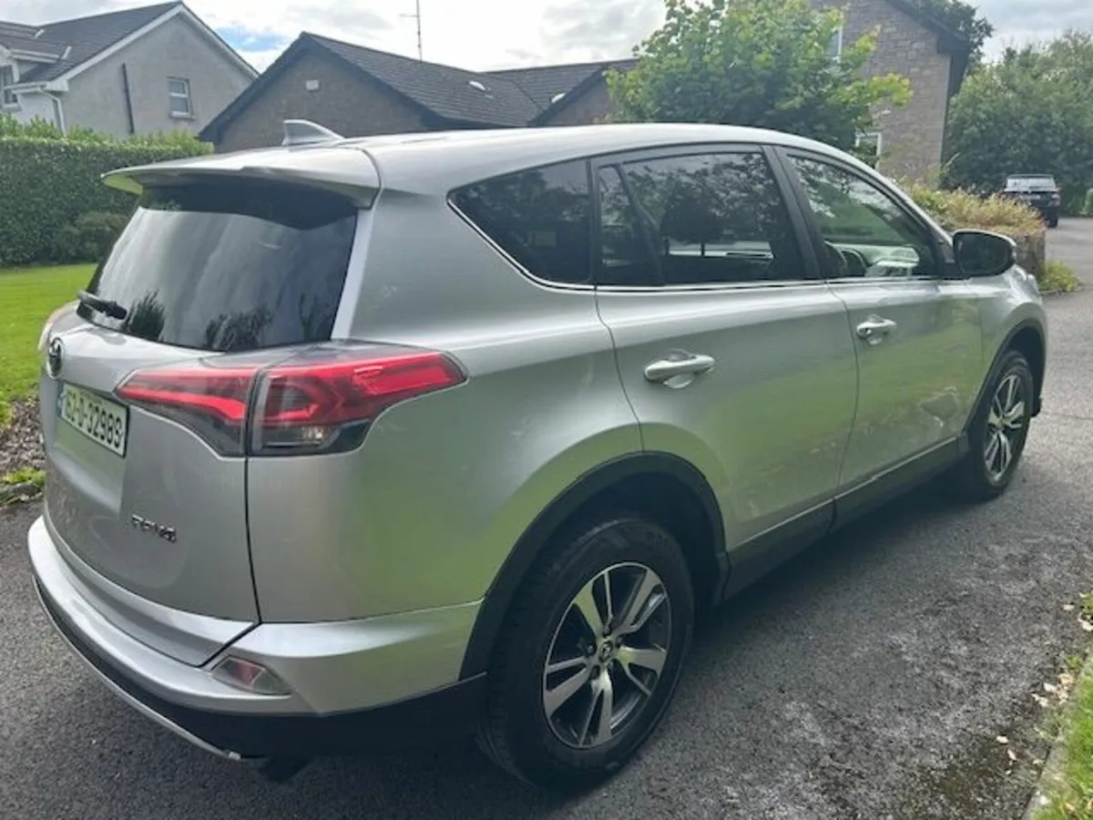 Toyota RAV4 2016 - Image 4