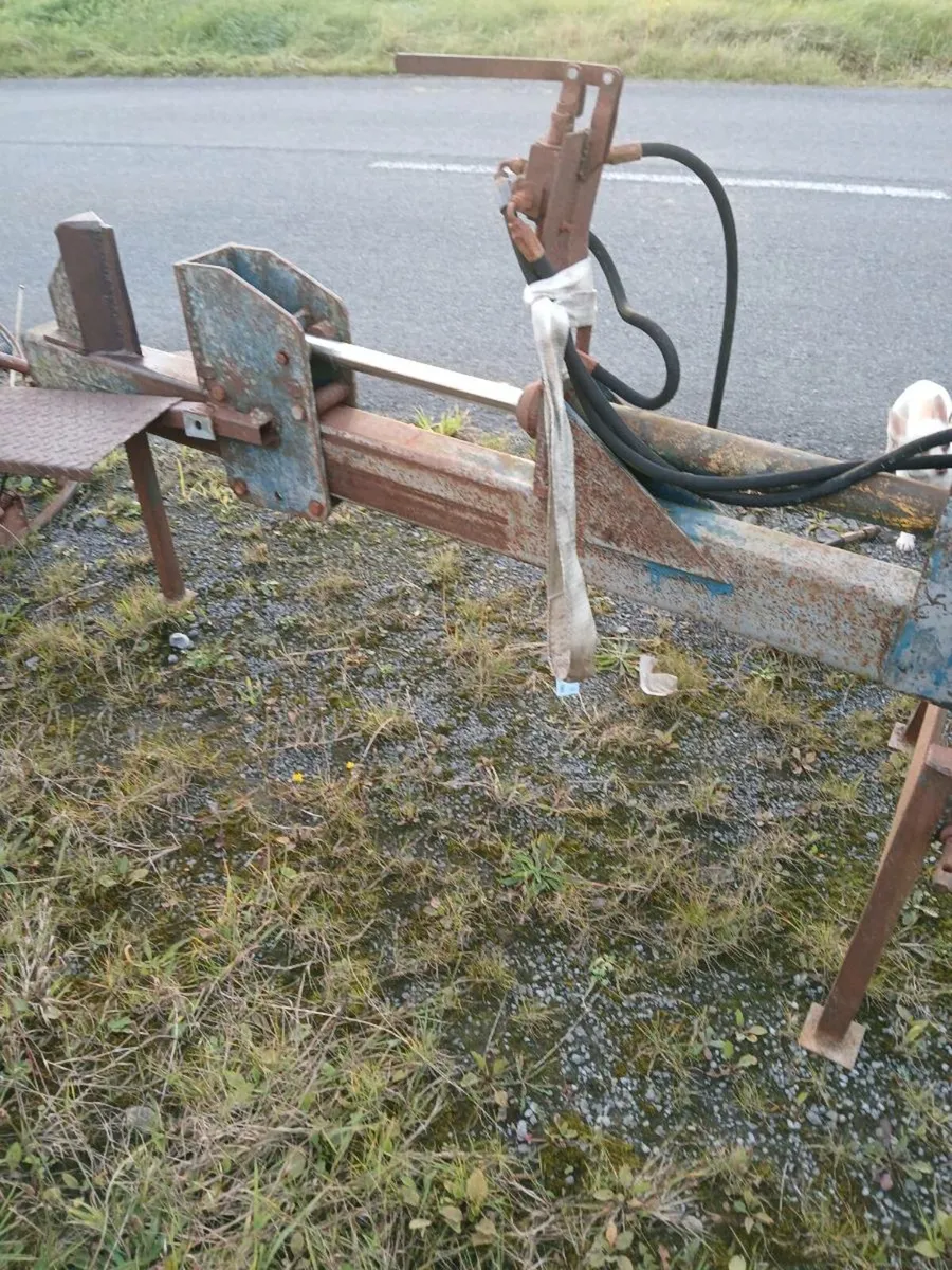 Log splitter - Image 4