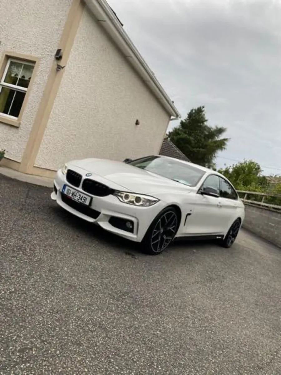 BMW 4 Series M-SPORT AUTO - Image 2