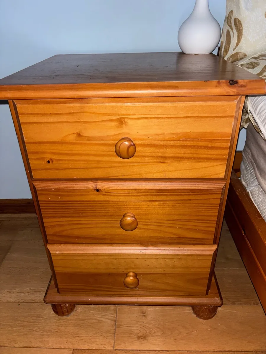 Chest of Drawers, Mirror and Bedside Locker - Image 2