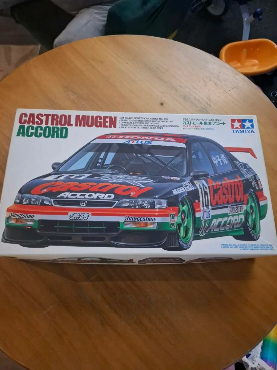 Tamiya 1:24 castrol mugen accord - Image 1