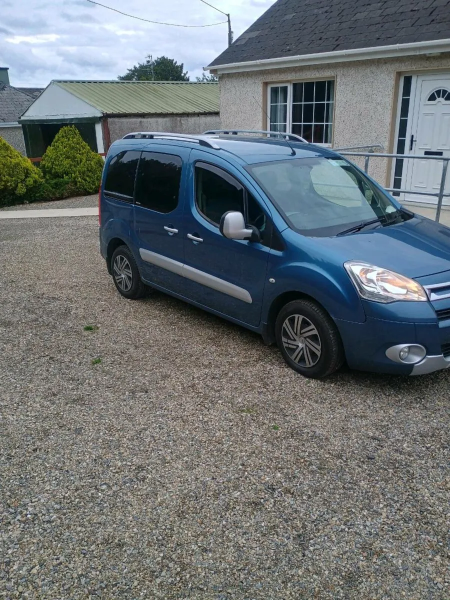 Citroen Berlingo (wheelchair accessible car) - Image 2