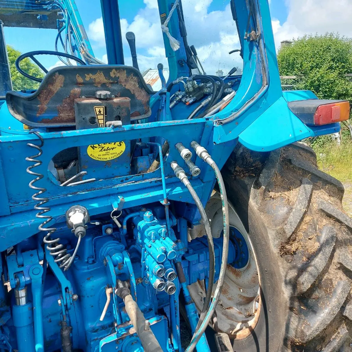 Tractor - Image 4