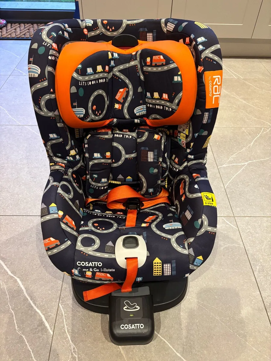 Cosatto rotating isofix car seat - Image 1