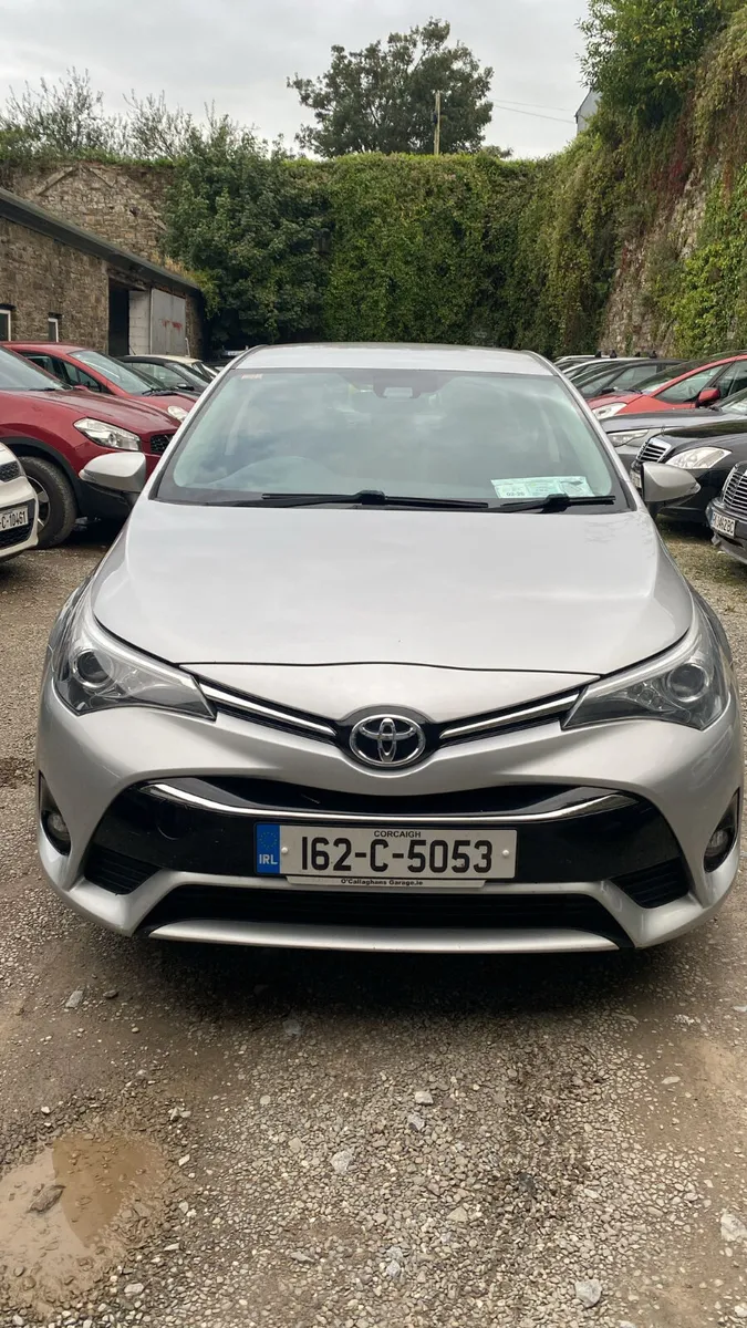162 TOYOTA AVENSIS 2.0D4D LUNA - Image 2